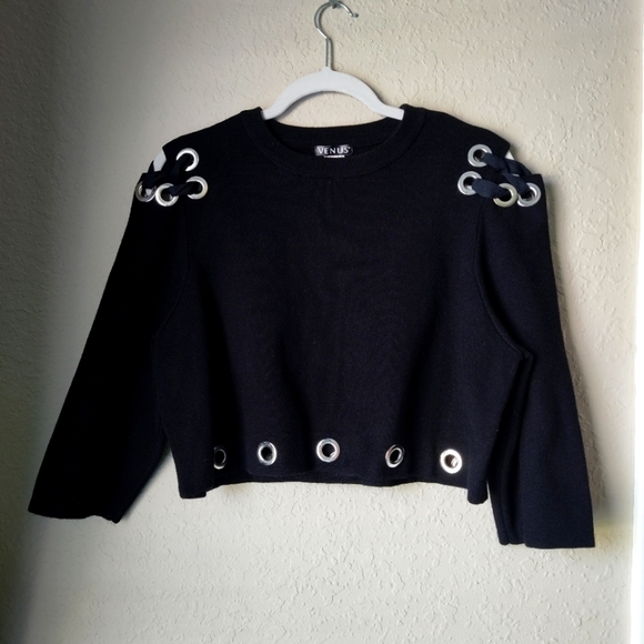VENUS Tops - Venus Cropped Black Top with Metal Accents size XL